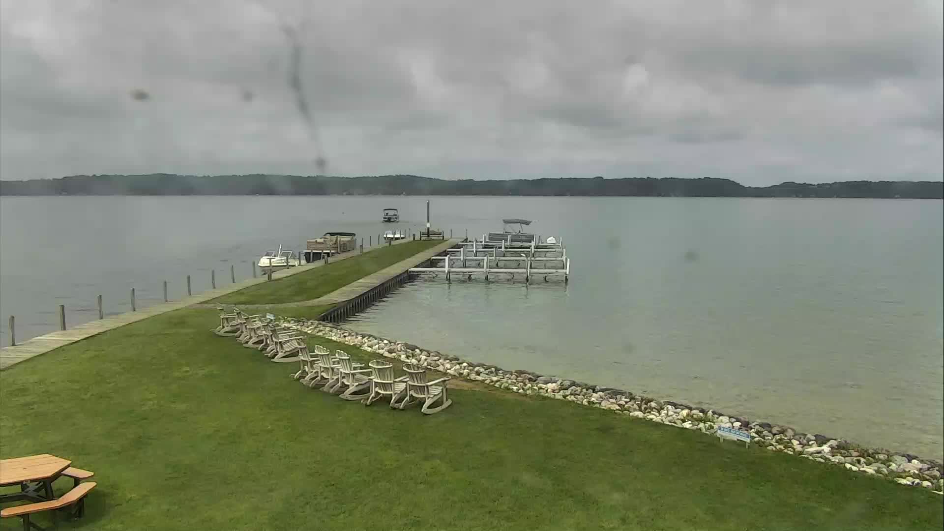 webcam Dockside Restaurant Torch Lake