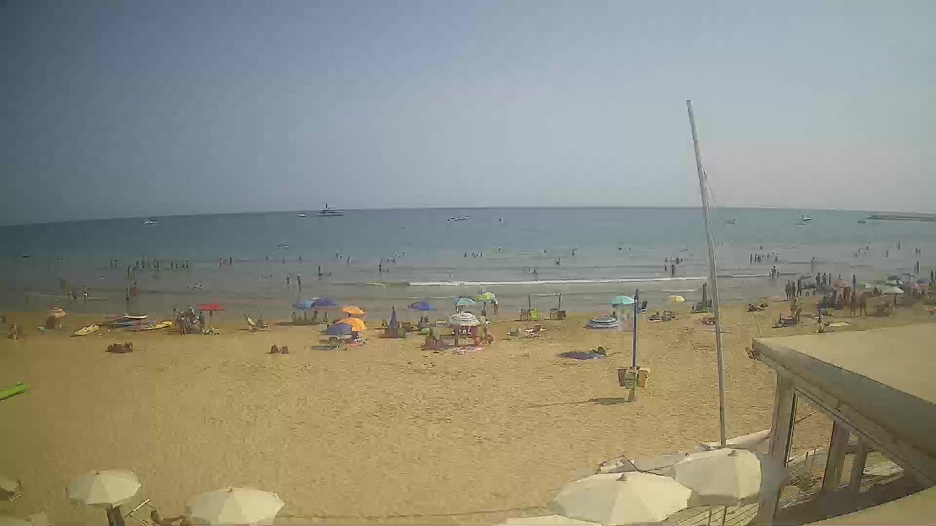 webcam Scuola Vela Marina di Ragusa: Corsi di Vela, Windsurf e Kitesurf