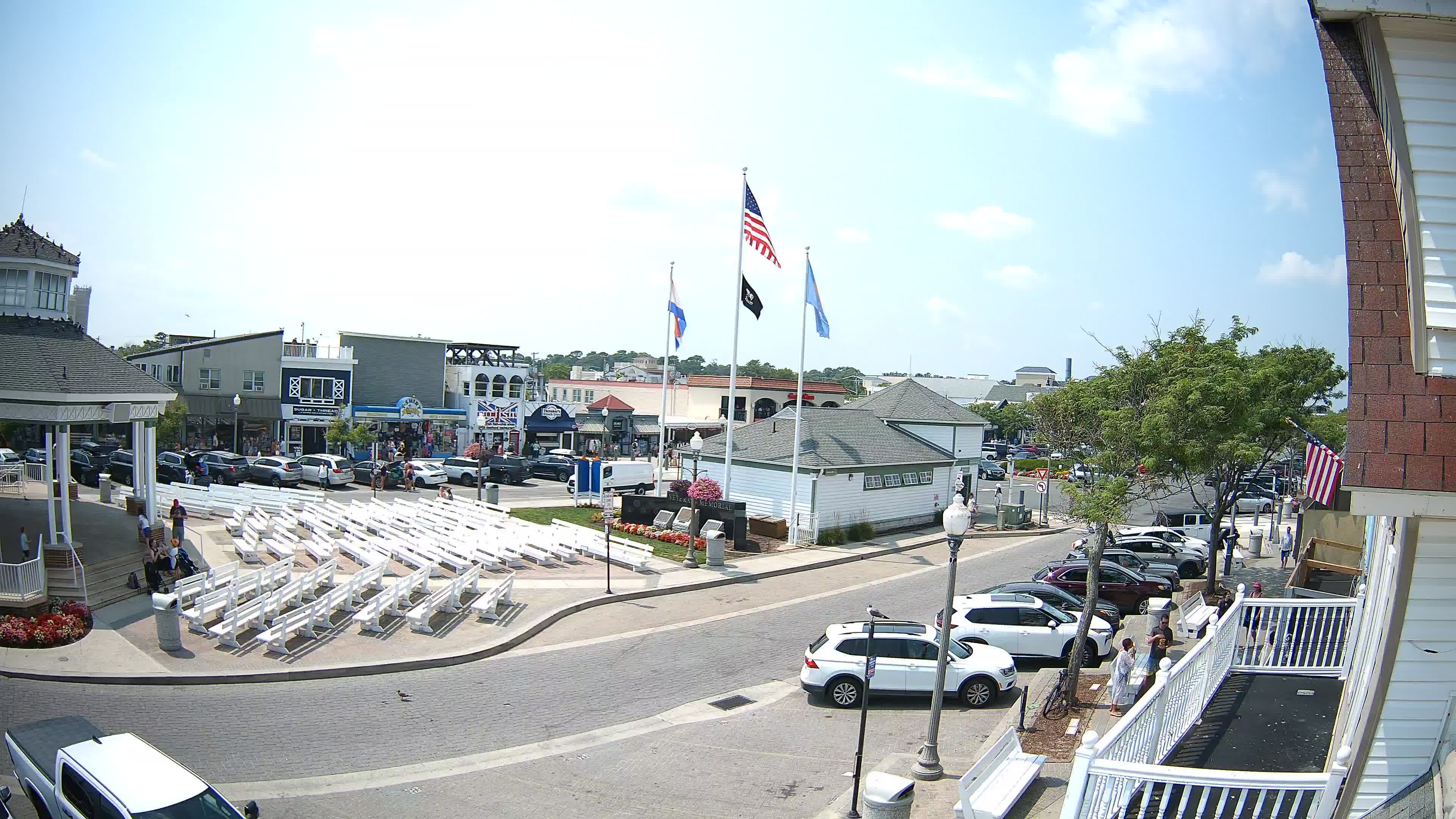 webcam Rehoboth Avenue Live Cam | Louie's Pizza
